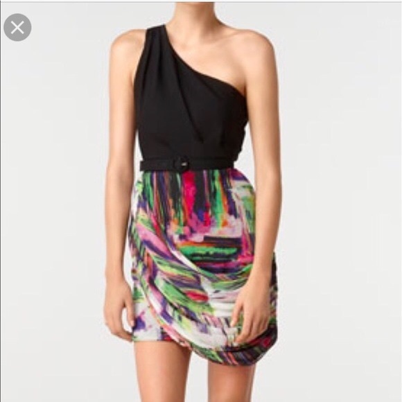 Alice + Olivia Dresses & Skirts - Alice& Olivia Silk Dress S